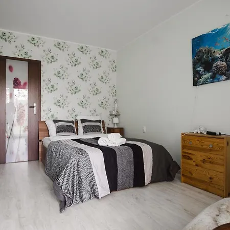 Roomsy Chopina Apartment